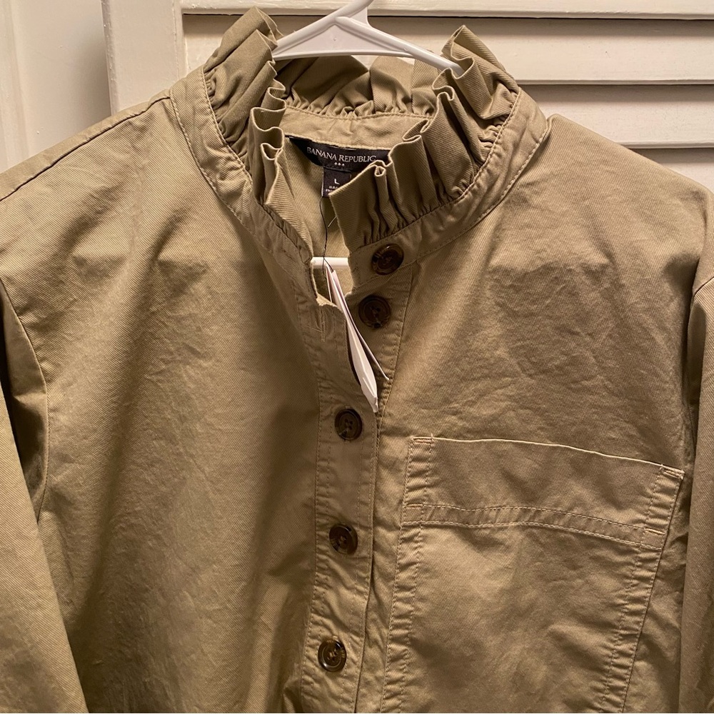 NWT Banana Republic Tan Ruffled Collar Dress